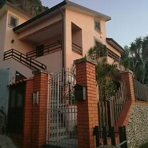 Appartamento A Casa Di Melo Piraino